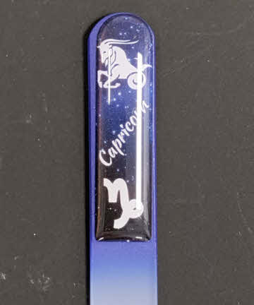 Glazen Nagelvijl Steenbok - Donkerblauw met 3D Sterrenbeeld